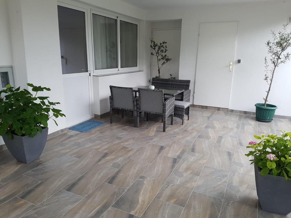 Ap Roko&Dina Apartamento Nin Exterior foto